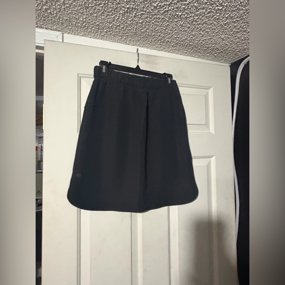 Lululemon On The Fly Skirt *Woven - Picture 3 of 4